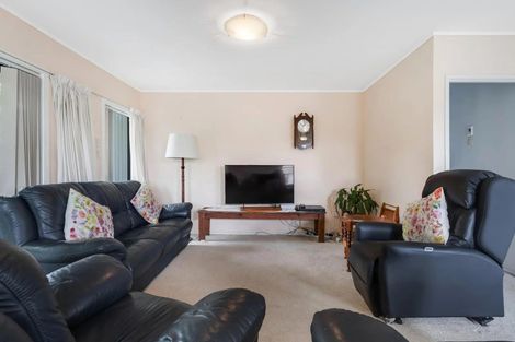 Photo of property in 58b Mirrabooka Avenue, Botany Downs, Auckland, 2010