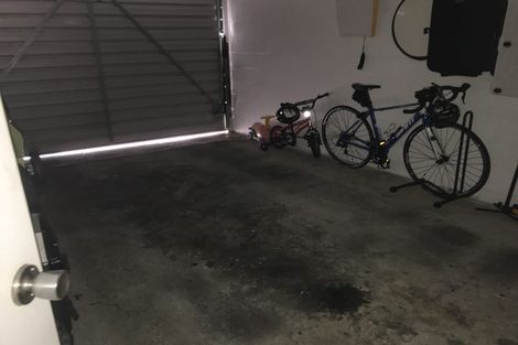 Photo of property in 2/15 Dunraven Place, Torbay, Auckland, 0630