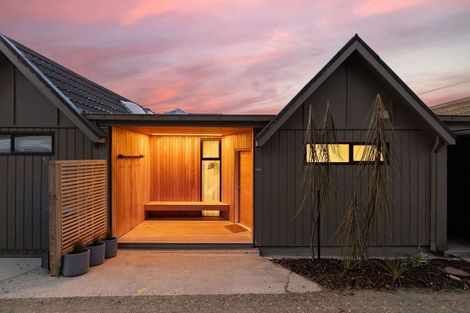 Photo of property in 556b Peninsula Road, Kelvin Heights, Queenstown, 9300