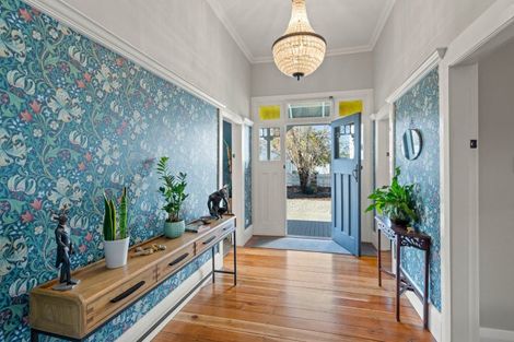 Photo of property in 260-262 High Street North, Carterton, 5713