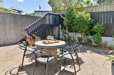 Photo of property in 25a Punjab Street, Khandallah, Wellington, 6035