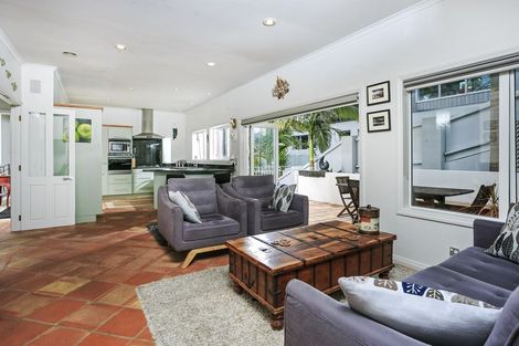 Photo of property in 41c Seaview Avenue, Northcote, Auckland, 0627