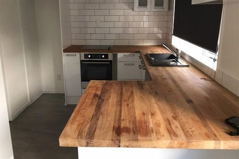 Photo of property in 2/23 Beach Road, Pahurehure, Papakura, 2113