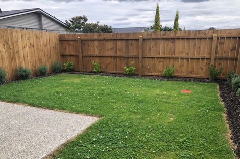 Photo of property in 1/20 Ballinger Place, Carterton, 5713