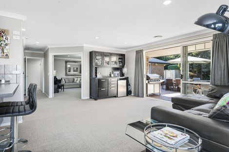 Photo of property in 2 Tulip Drive, Cambridge, 3434