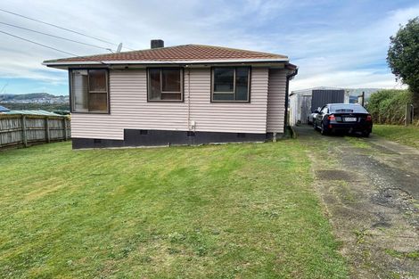 Photo of property in 11 Aparangi Crescent, Elsdon, Porirua, 5022