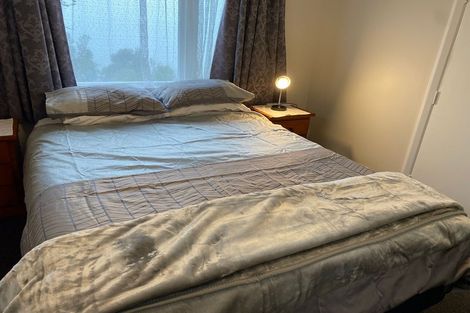 Photo of property in 131 Ruskin Road, Newlands, Wellington, 6037