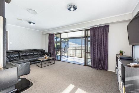 Photo of property in 42 Beaumaris Crescent, Ascot Park, Porirua, 5024