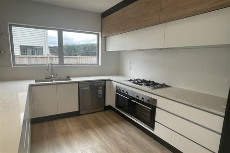 Photo of property in 10 Fort Lincoln Loop, Karaka, Papakura, 2113