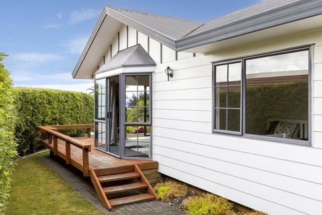 Photo of property in 2/19 Brunette Drive, Acacia Bay, Taupo, 3330