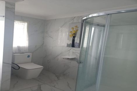 Photo of property in 37 Awaruku Road, Torbay, Auckland, 0630