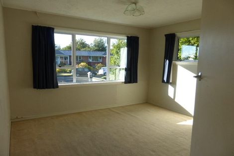 Photo of property in 19 Canberra Place, Redwood, Christchurch, 8051
