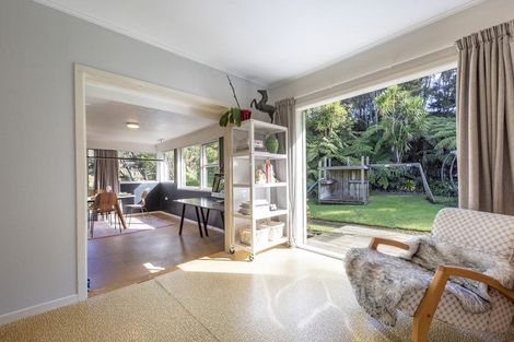 Photo of property in 380 Muriwai Road, Waimauku, 0881