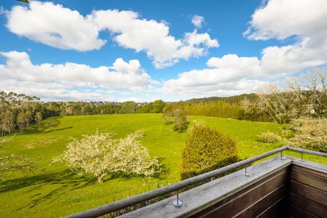 Photo of property in 102 Shaw Road, Oratia, Auckland, 0604