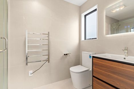 Photo of property in 27 Whiteywood Street, Westgate, 0814