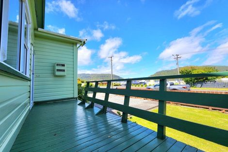 Photo of property in 10 Blake Street, Blaketown, Greymouth, 7805