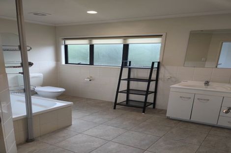 Photo of property in 3/20 The Avenue, Albany, Auckland, 0632