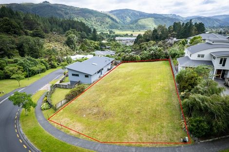 Photo of property in 17 Sylvan Way, Silverstream, Upper Hutt, 5019