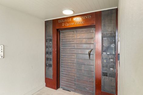 Photo of property in 2d/2 Queens Parade, Devonport, Auckland, 0624