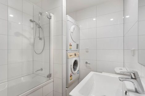 Photo of property in Apollo Apartments, 201/46 Rosedale Road, Rosedale, Auckland, 0632