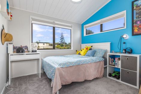 Photo of property in 114 Matatua Road, Raumati Beach, Paraparaumu, 5032