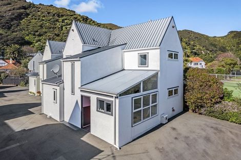 Photo of property in 7/354 Muritai Road, Eastbourne, Lower Hutt, 5013