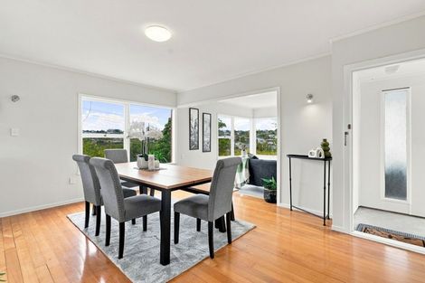 Photo of property in 1/497 Beach Road, Murrays Bay, Auckland, 0630