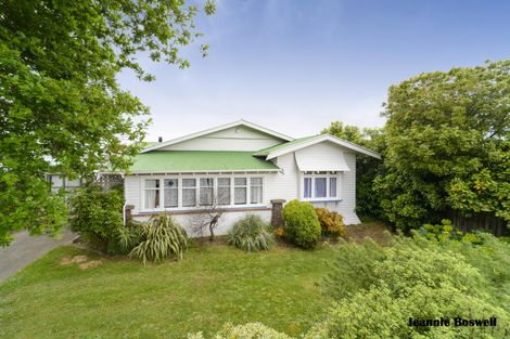 Photo of property in 38 Argyle Avenue, Takaro, Palmerston North, 4410