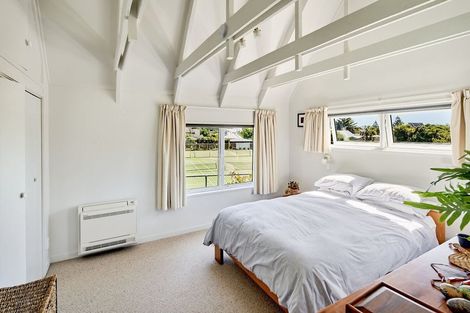 Photo of property in 7/354 Muritai Road, Eastbourne, Lower Hutt, 5013