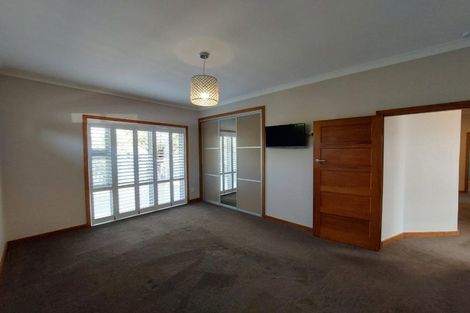 Photo of property in 6 Mission Street, Moturoa, New Plymouth, 4310