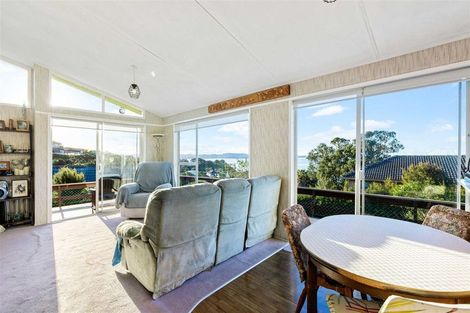 Photo of property in 14 Vipond Road, Stanmore Bay, Whangaparaoa, 0932