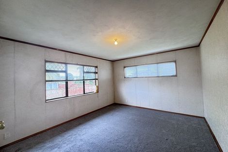 Photo of property in 178 Sturges Road, Henderson, Auckland, 0612