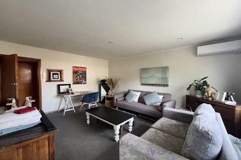 Photo of property in 2/384 Fergusson Drive, Heretaunga, Upper Hutt, 5018