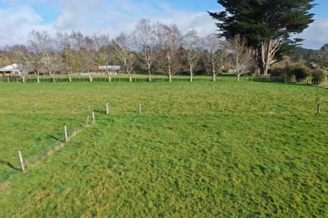 Photo of property in 69 Stanly Street, Eketahuna, 4900