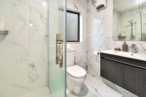 Photo of property in 7 Palmetto Place, Goodwood Heights, Auckland, 2105