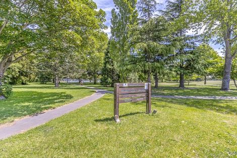 Photo of property in 1/310 Memorial Avenue, Burnside, Christchurch, 8053