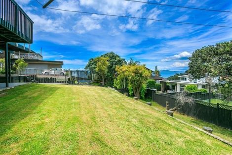 Photo of property in 2/33 Hyde Road, Rothesay Bay, Auckland, 0630