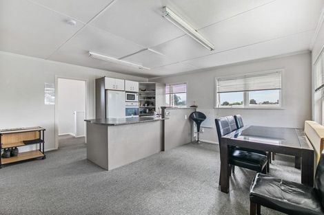 Photo of property in 12-14 Clevedon Road, Papakura, 2110