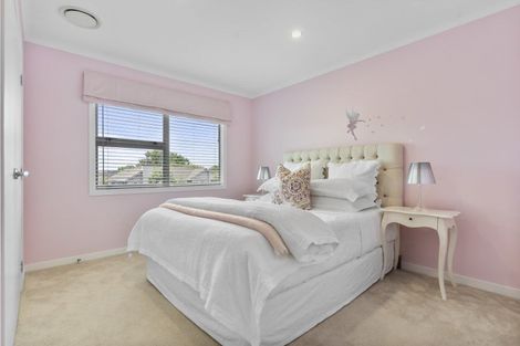 Photo of property in 14 Tranquility Rise, Mellons Bay, Auckland, 2014