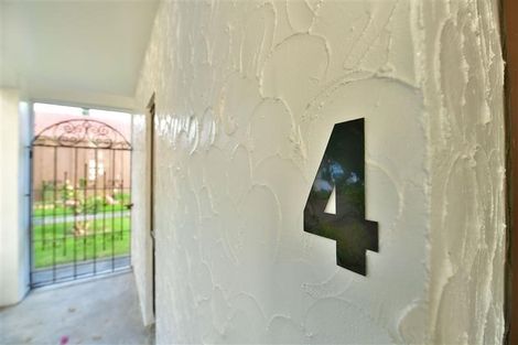 Photo of property in 4/34 Waiwera Place, Waiwera, Orewa, 0994