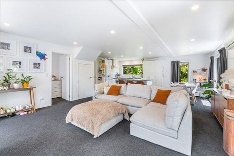 Photo of property in 46a Elliston Crescent, Stanmore Bay, Whangaparaoa, 0932