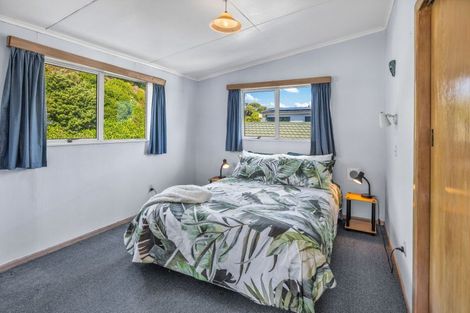 Photo of property in 20 Sunset Parade, Plimmerton, Porirua, 5026