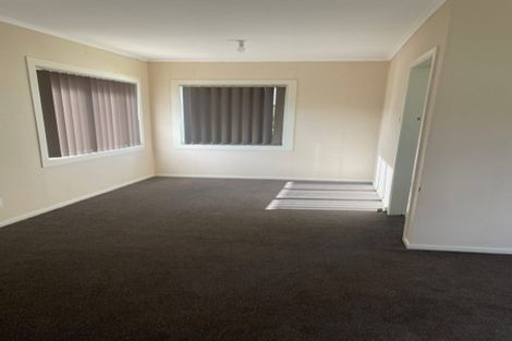 Photo of property in 8 Great South Road, Papakura, 2110