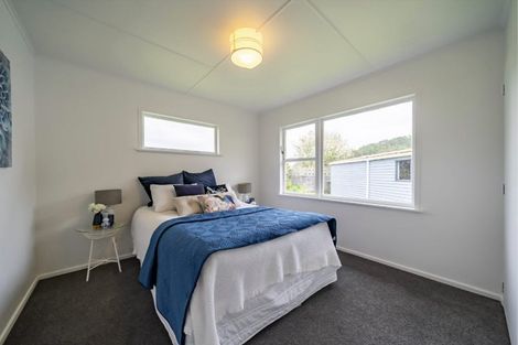 Photo of property in 5 Harlow Grove, Wainuiomata, Lower Hutt, 5014