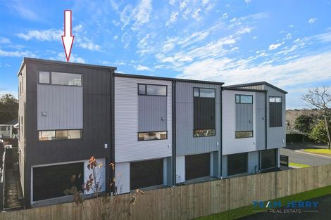 Photo of property in 5/26 Buscomb Avenue, Henderson, Auckland, 0610