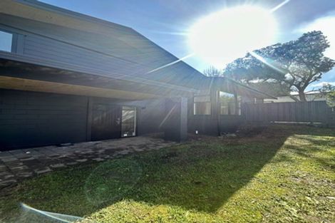 Photo of property in 82a Beach Road, Mellons Bay, Auckland, 2014