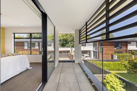 Photo of property in 64a Straven Road, Fendalton, Christchurch, 8014