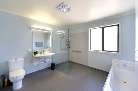 Photo of property in 16 Kakapo Lane, Motueka, 7120