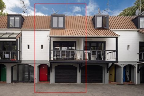 Photo of property in 13/10 Pitarua Street, Thorndon, Wellington, 6011