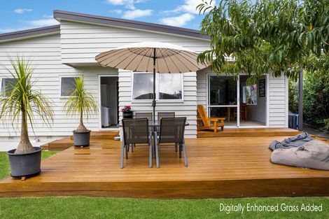 Photo of property in 243 Gravatt Road, Papamoa Beach, Papamoa, 3118